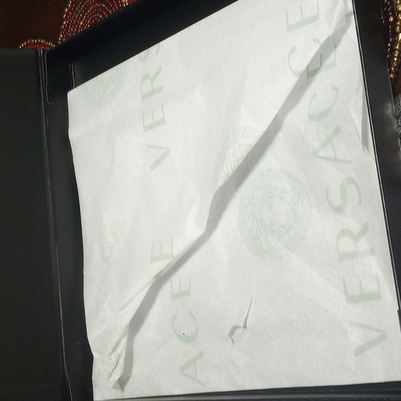 Versace Gift Box with Tissue Paper - Picture 10 of 14